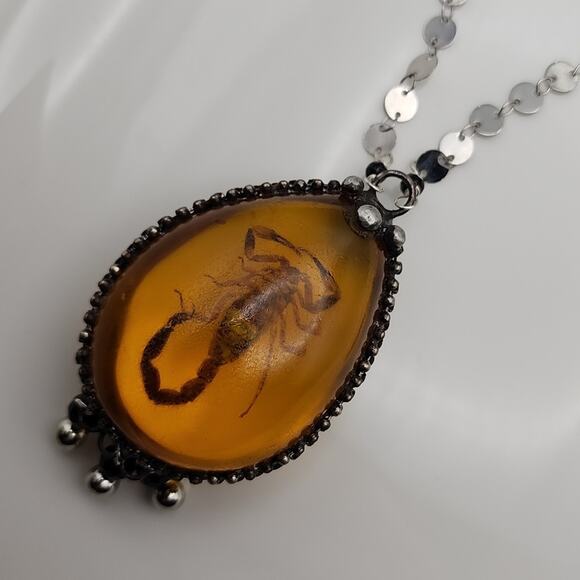 Amber Scorpion Necklace - Picture 3 of 7